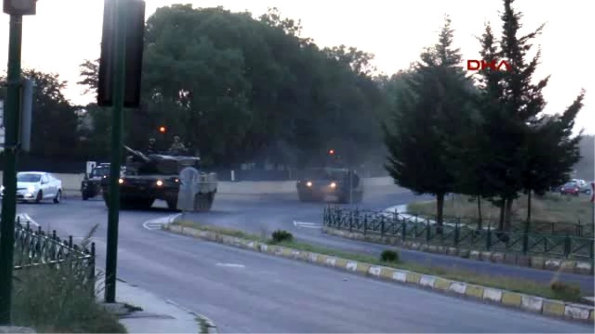 Tekirdağ\'dan 15 Tank Darbe Girişimine Karşı İstanbul\'a Gitti