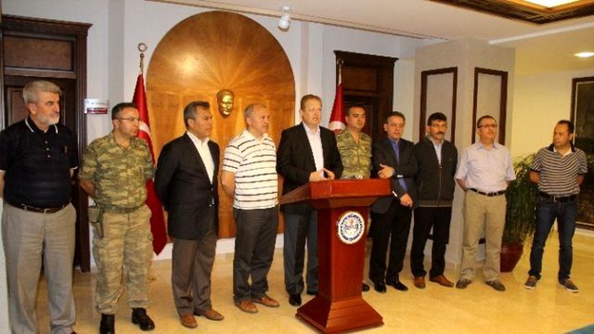 Trabzon Valisi\'nden "Trabzon\'da Sorun Yok" Açıklaması
