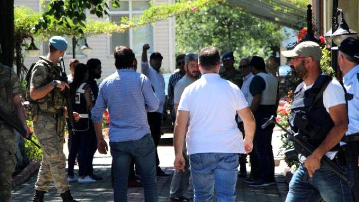 Tuğgeneral Güneşer\'in Evinde Arama