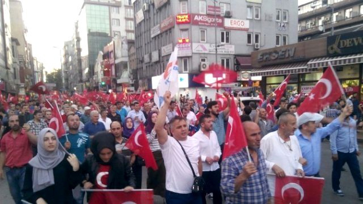 Zonguldak\'tan Demokrasi Yürüyüşüne Tam Destek