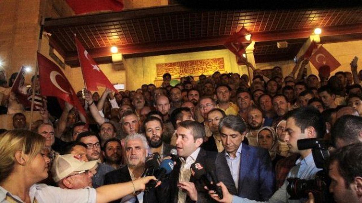 AK Parti İstanbul İl Başkanı Temurci: "Asker Bir Milletin Çocuklarıyız"
