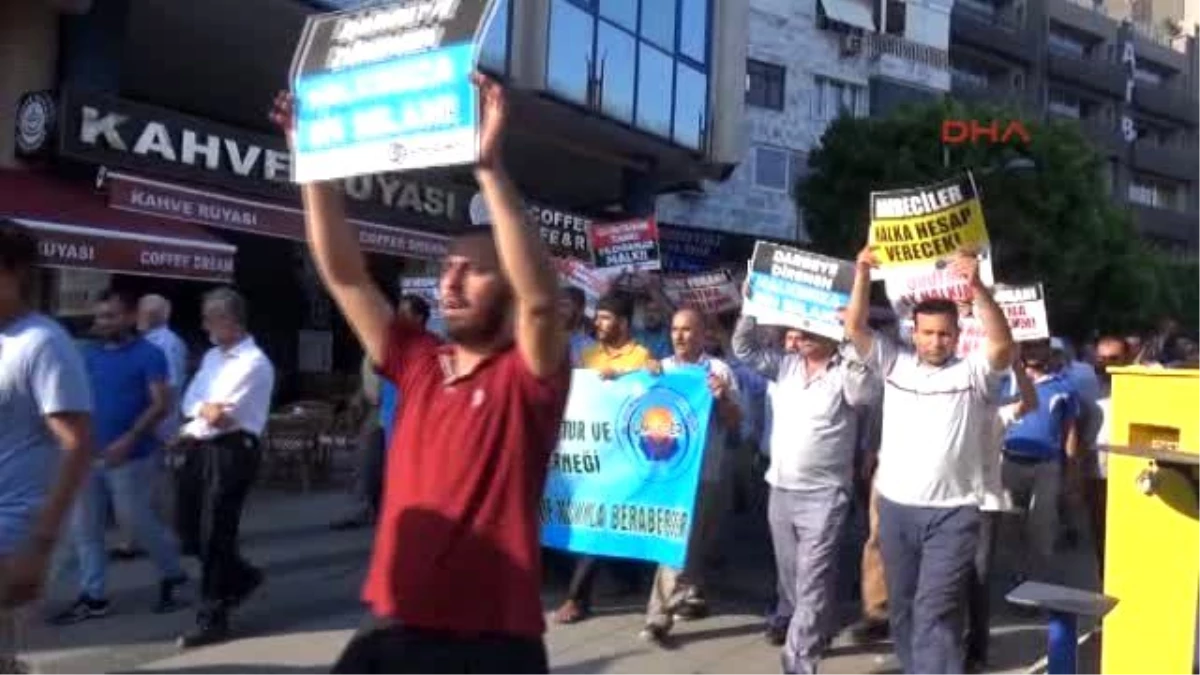 Antalya\'da Darbe Girişimi Protestoları