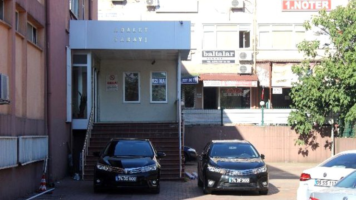 Bartın\'da 1 Hakim ve 1 Savcı Gözaltına Alındı