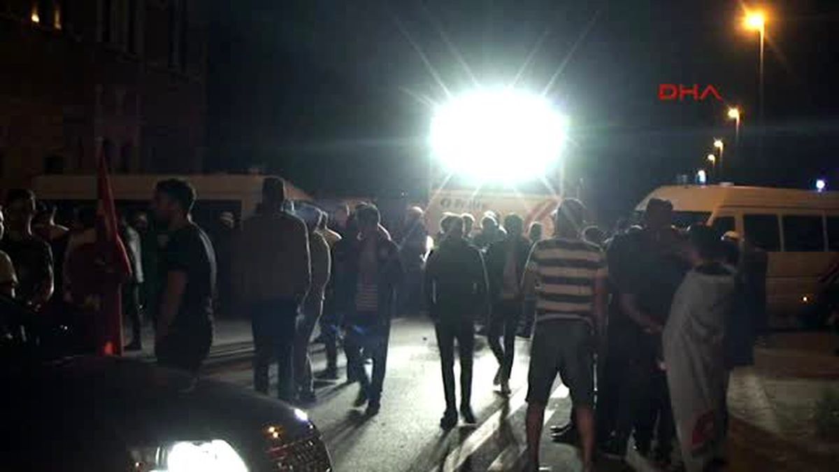 Beringen?de Darbe Girişimi Protesto Edildi