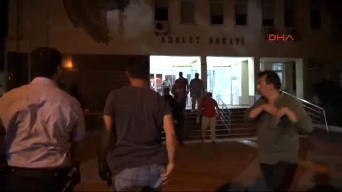 Çanakkale\'de 13 Hakim ve Savcı Gözaltına Alındı