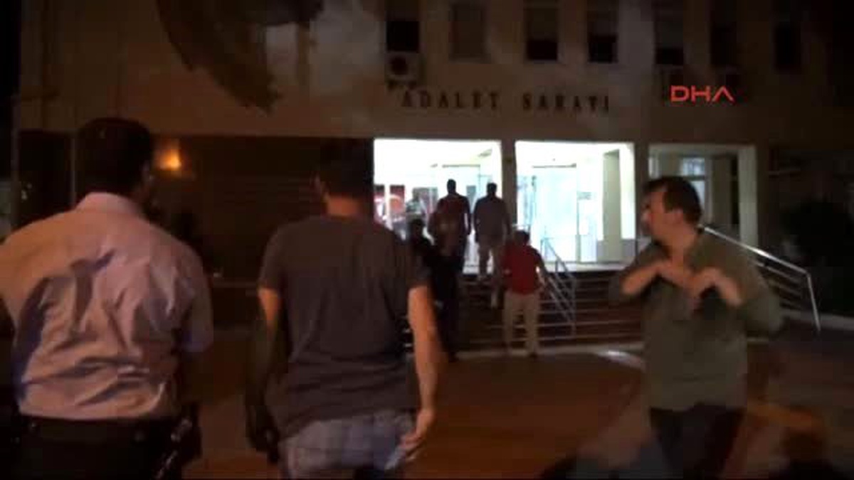 Çanakkale\'de 13 Hakim ve Savcı Gözaltına Alındı