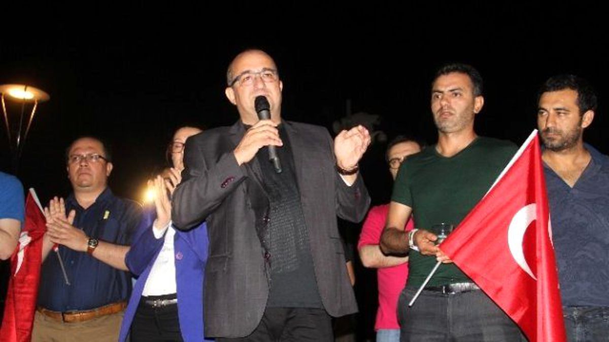 Çanakkale\'de Demokrasi Nöbeti