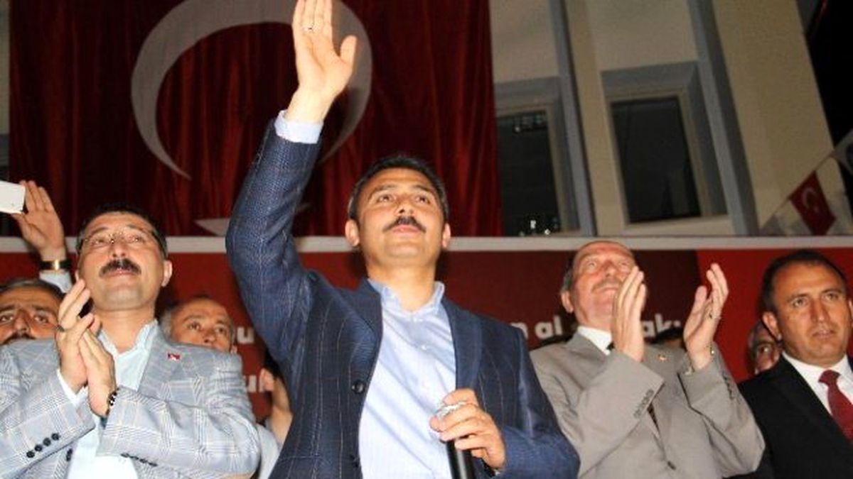 Çorum\'da Siyasi Partilerden Darbe Girişimine Sert Tepki