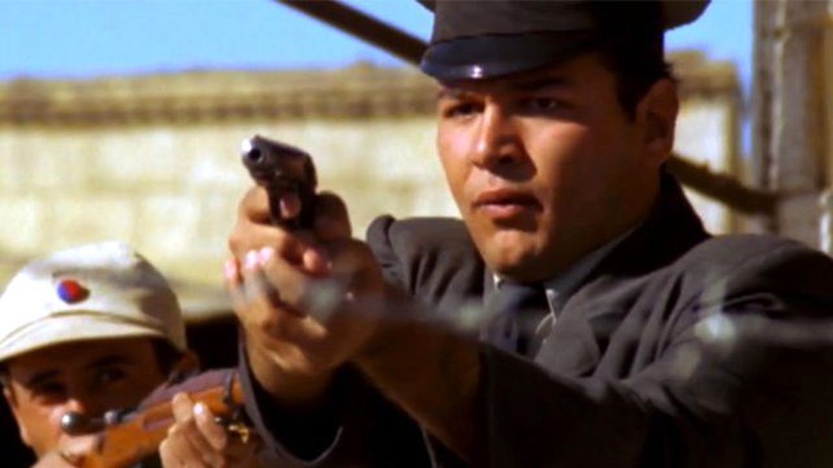 Darbeci Askerlere Ders Niteliğinde Sahne!