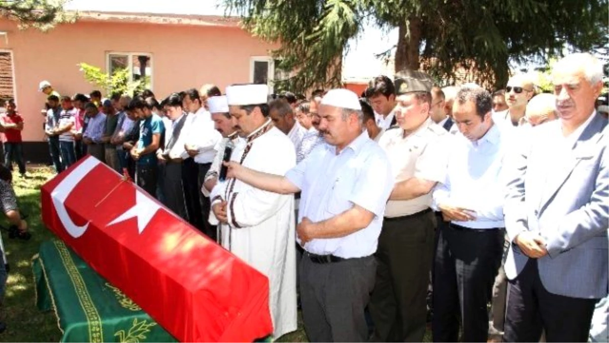 Demokrasi Şehitleri Yozgat\'ta Son Yolculuklarına Uğurlanıyor