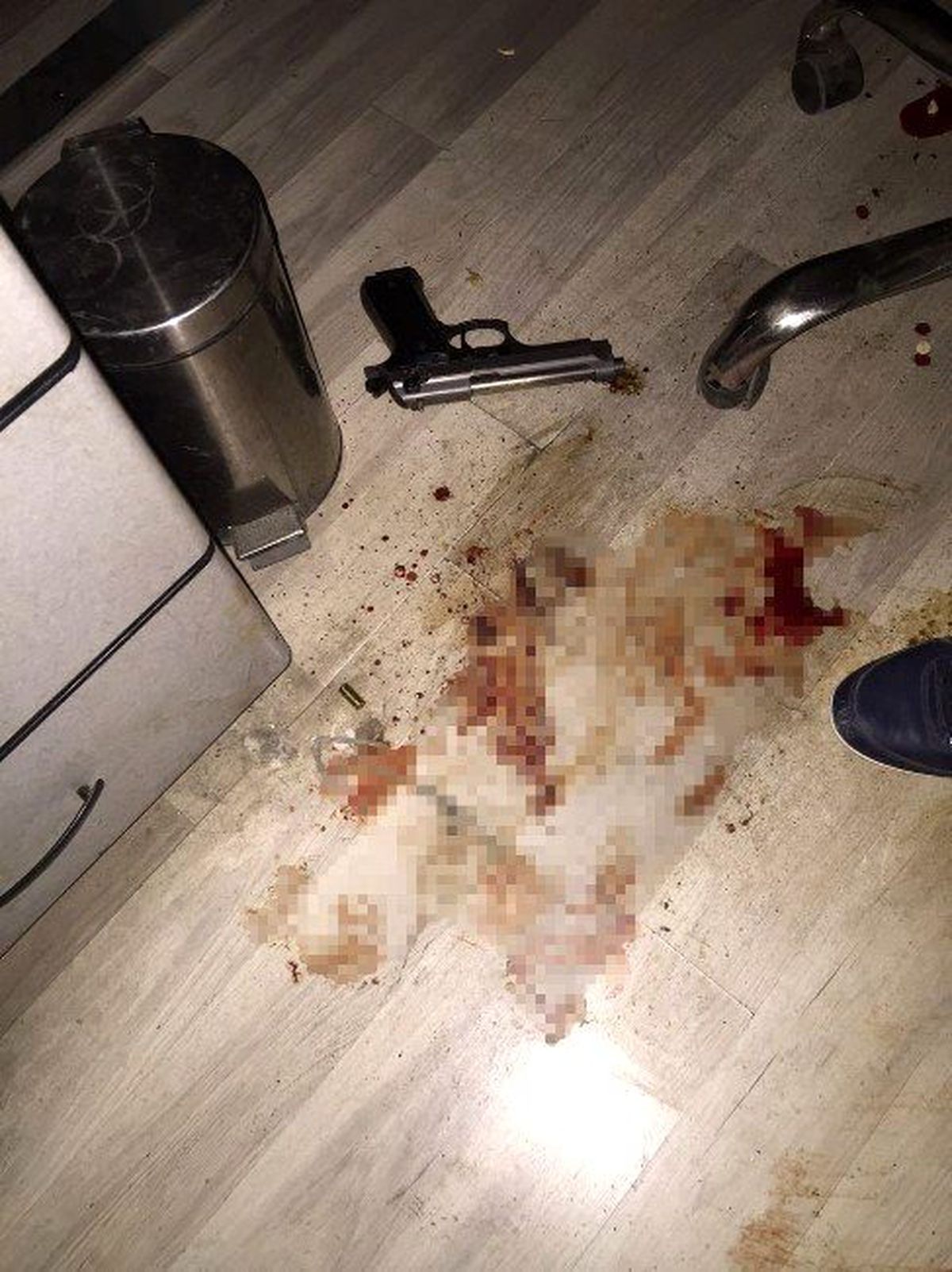 Diyarbakır\'da Ailesiyle Tartışan Genç Kendini Silahla Vurdu