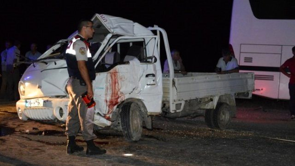 Düğün Yolunda Kaza: 1 Ölü, 1 Yaralı