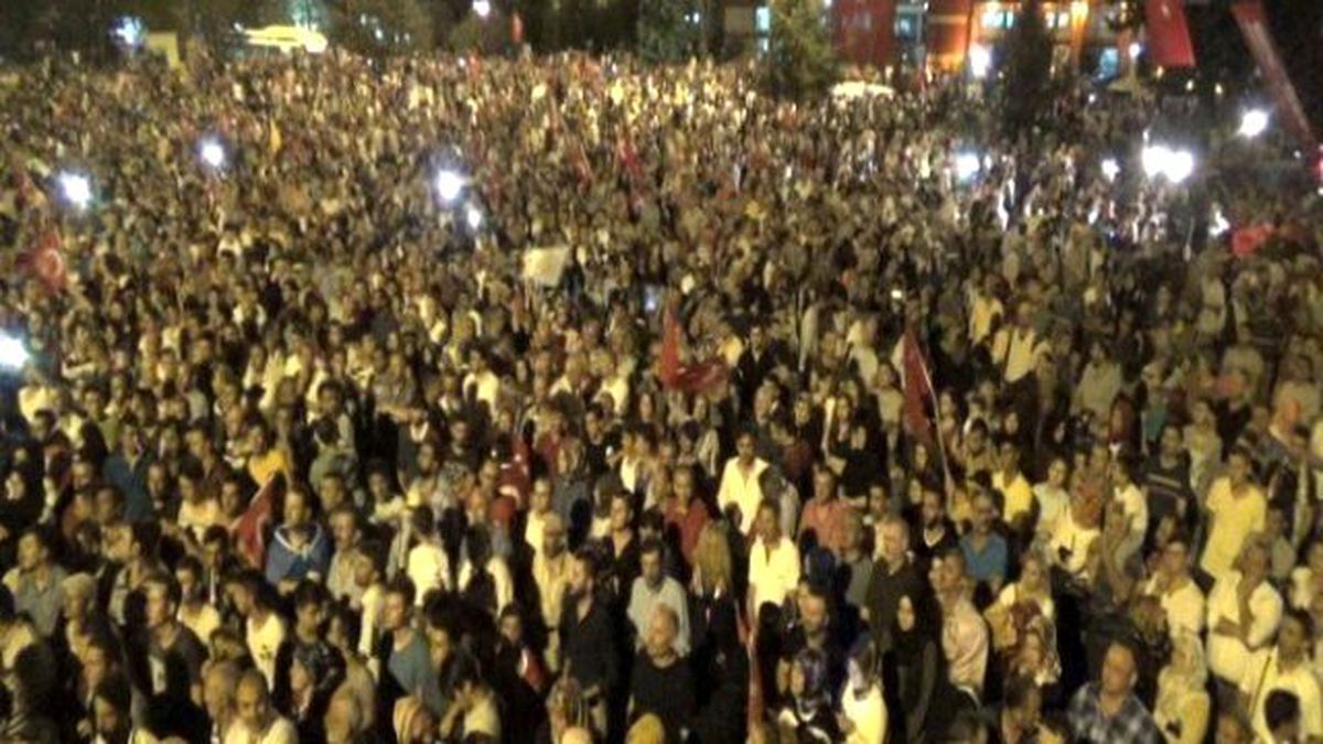 Düzce\'de Mehter Eşliğinde Tepki Yürüyüşü Yapıldı