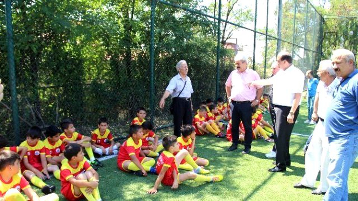 Gülüç\'te Sporcuların Tüm Masraflarını Başkan Demirtaş Karşıladı