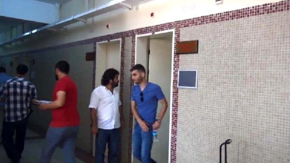 Hakim ve Savcı Odalarında Aramalar Başladı