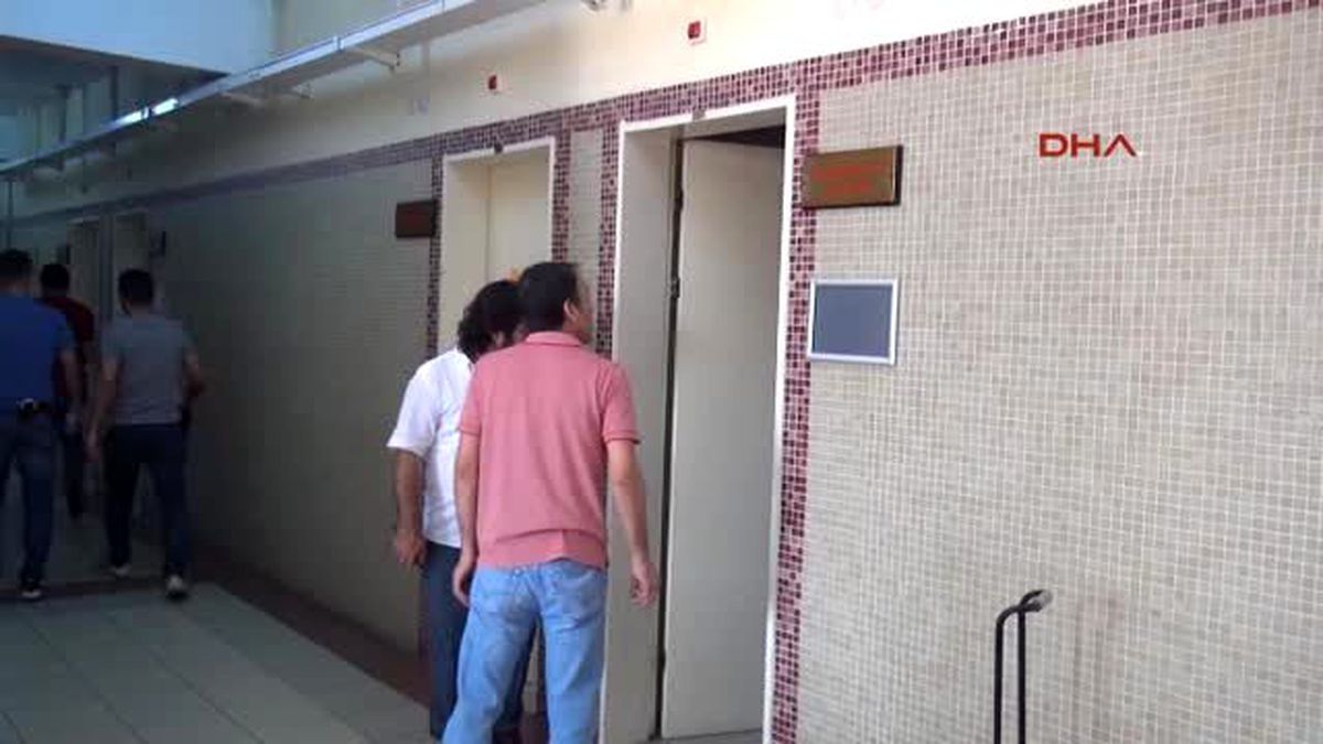 Hakim ve Savcı Odalarında Aramalar Başladı