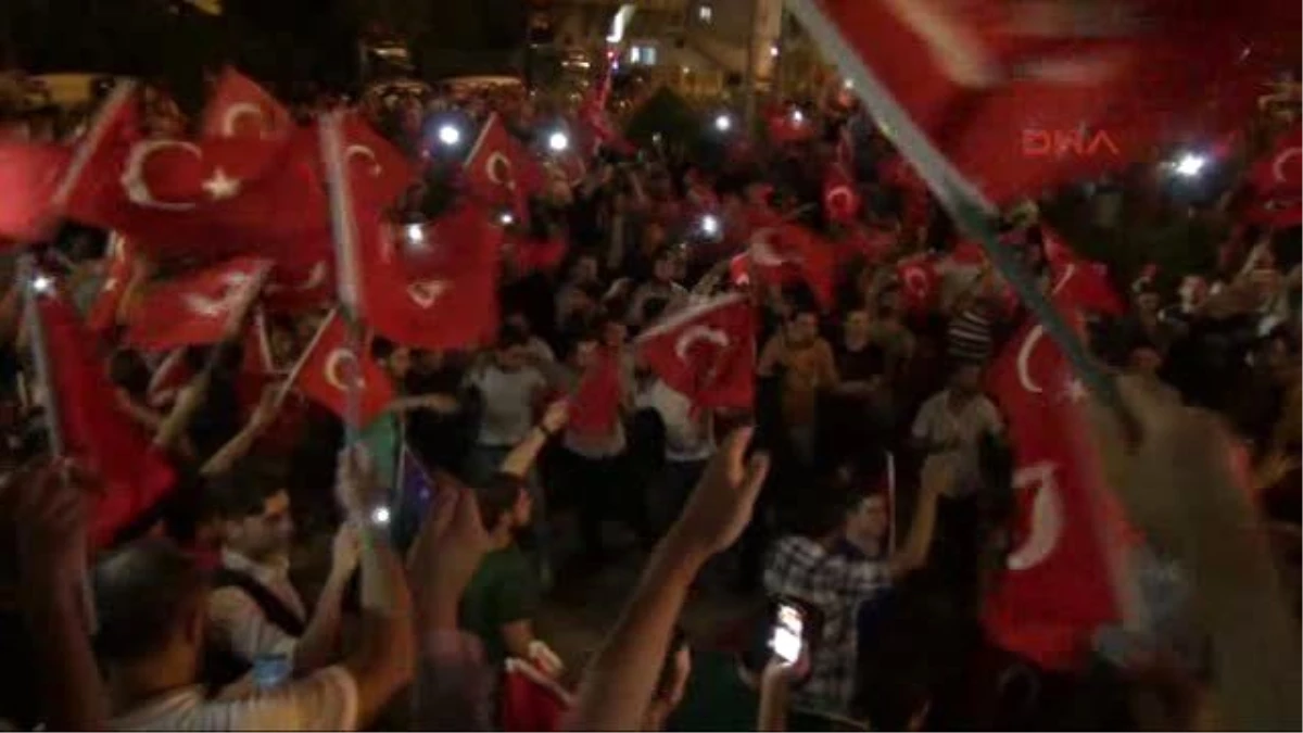 Hatay Darbe Girişimine Tepki Eylemine Suriyeliler de Destek Verdi