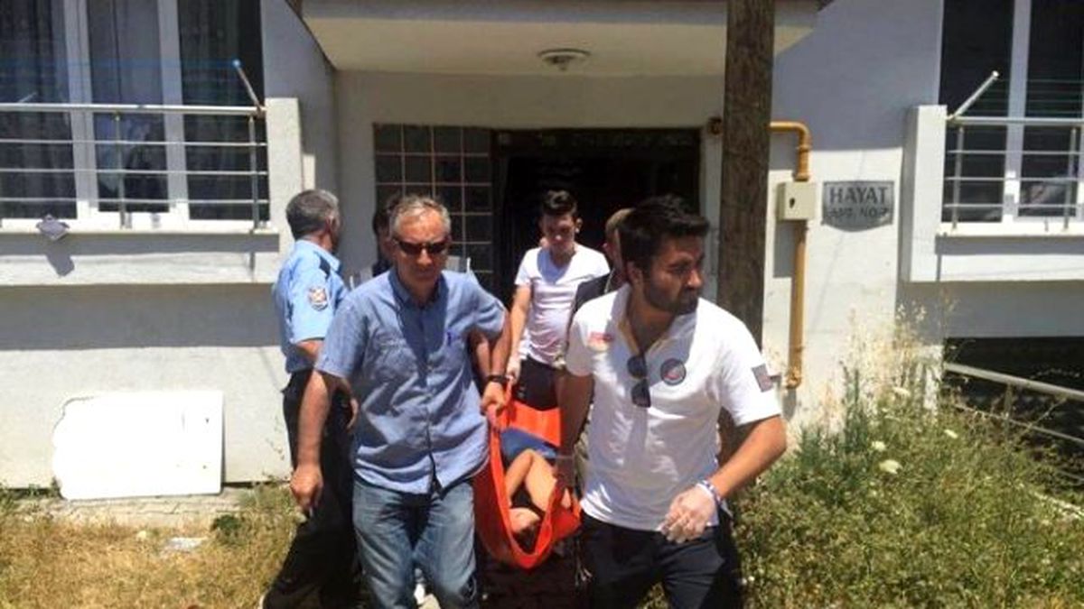 İntihara Kalkışan Kadını Polis Kurtardı