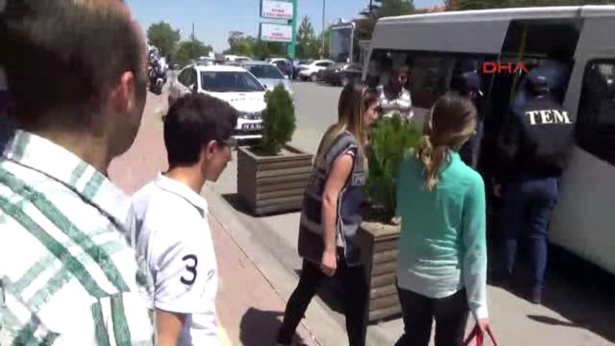 Karaman Adana\'da Acığa Alınan 70 Hakim ve Savcıdan 27\'si Yakalandı