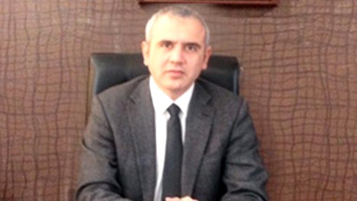 Kars\'ta Vali Yardımcıları Ünal ve Karakaya Gözaltına Alındı