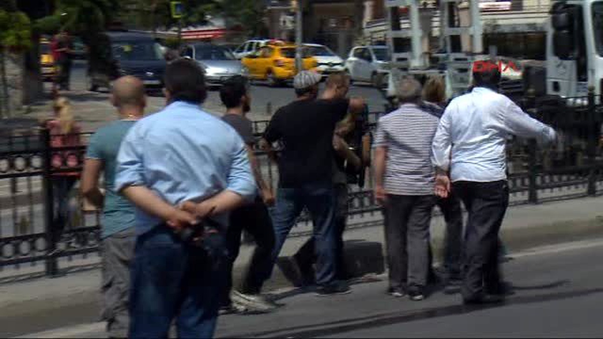 Kısıklı\'da Cnn İnternational Ekibine Tepki