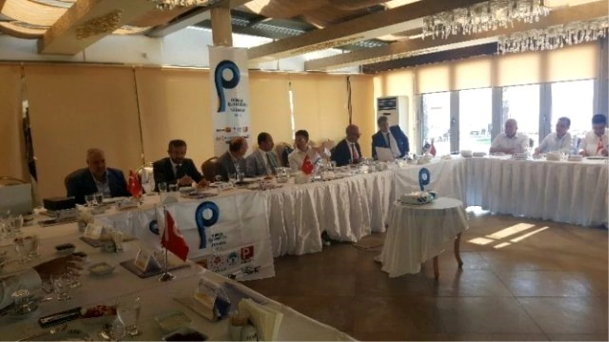 Kocaeli\'de, Otopark İşletmecileri Derneği (Oid) Değerlendirme Toplantısı Yapıldı
