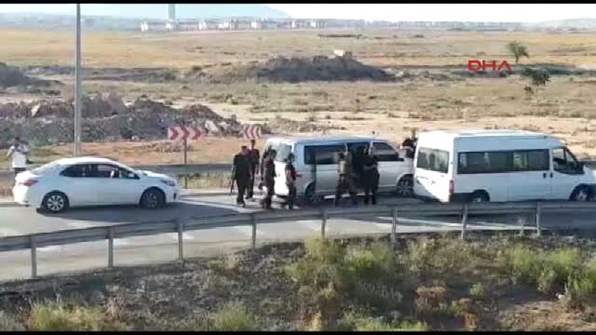 Konya 3. Ana Jet Üssü?ne, Çok Sayıda Polisin Katıldığı Bir Operasyon Düzenleniyor