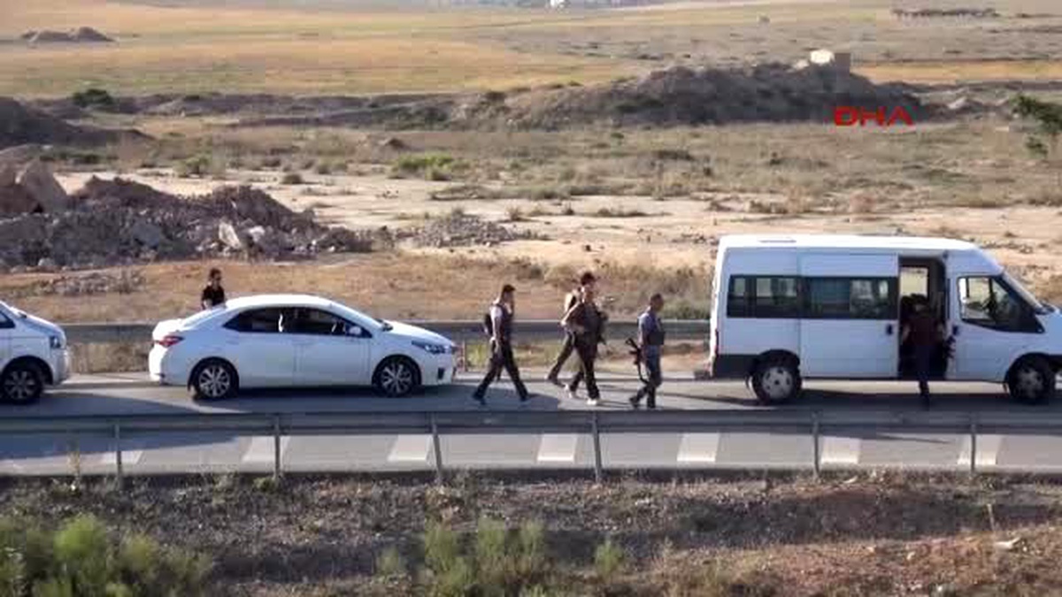 Konya 3. Ana Jet Üssü?ne, Çok Sayıda Polisin Katıldığı Bir Operasyon Düzenleniyor 2