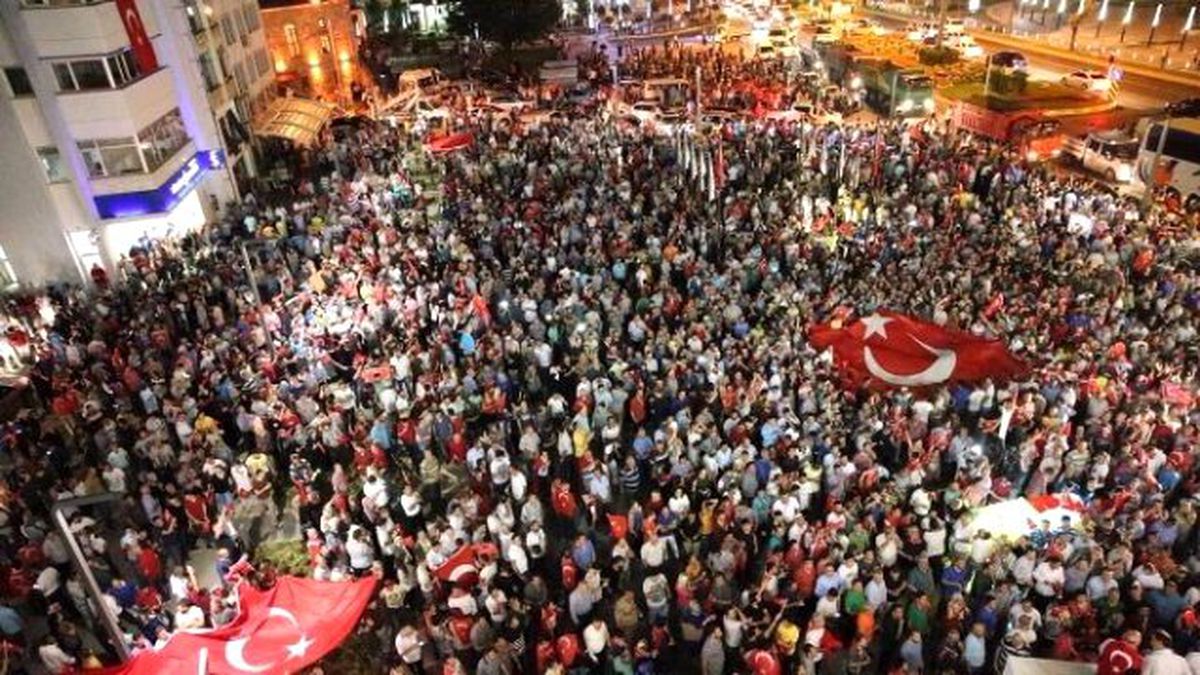 Ordu Demokrasi Nöbetinde