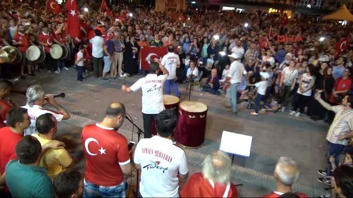 Samsun\'da Darbe Şehitleri İçin Gıyabi Cenaze Namazı