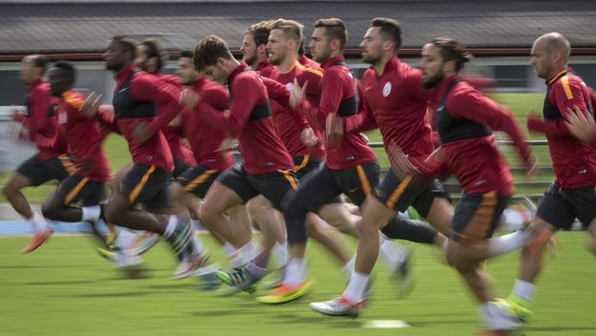Sarı Kırmızılı Takım 5 Oyuncuyla Yollarını Ayıracak...