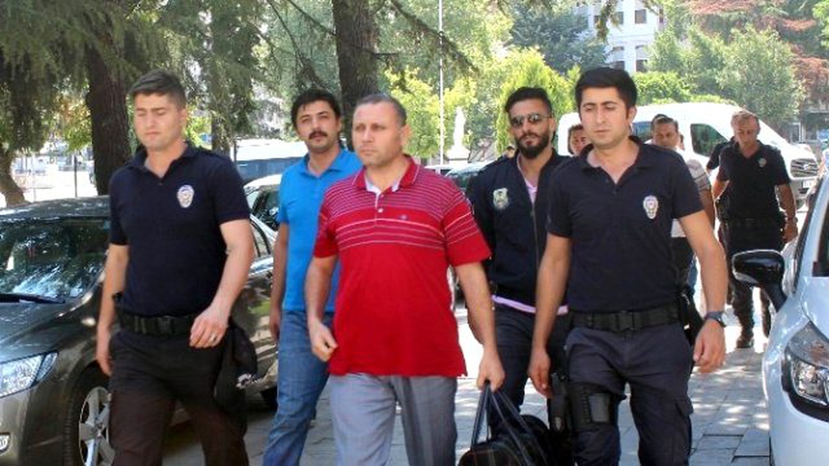 Tekirdağ\'da 6 Hakim ve Savcı Gözaltına Alındı