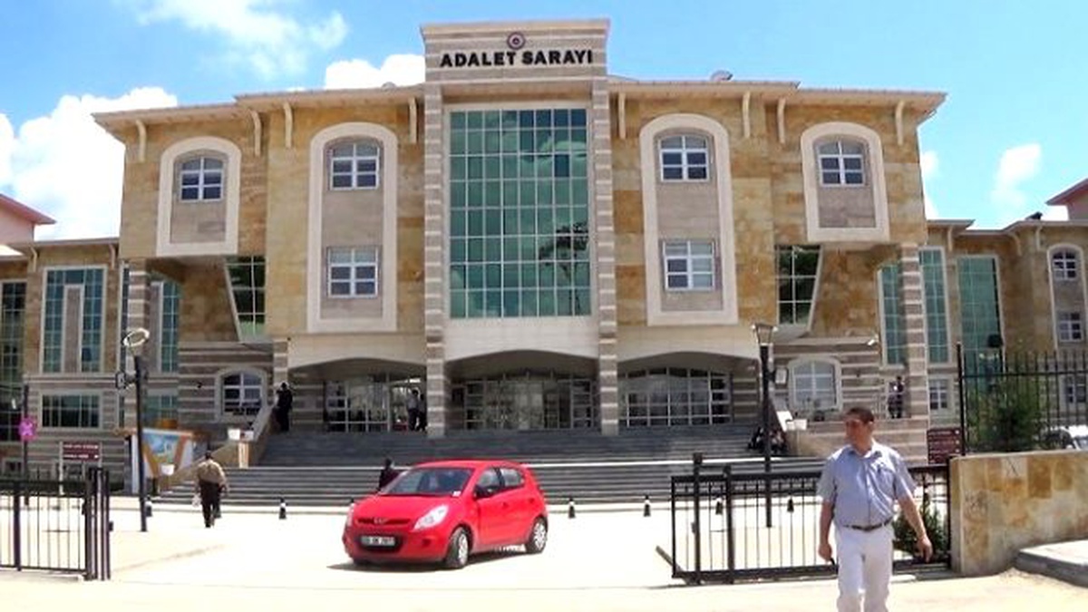 Uşak\'ta Toplam 11 Hakim ve Savcı Gözaltında