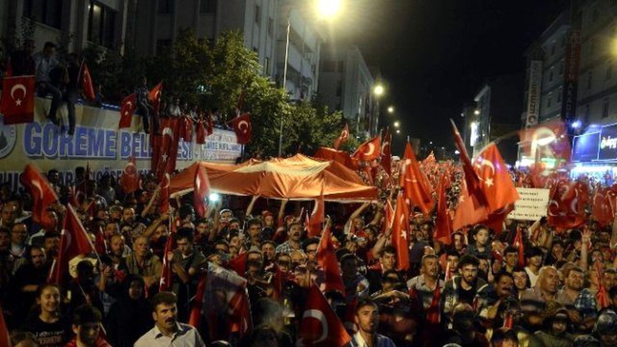 AK Parti İl Başkanı Tanırver\'den Siyasilere ve Stk\'lara Meydanlara İnin Çağrısı