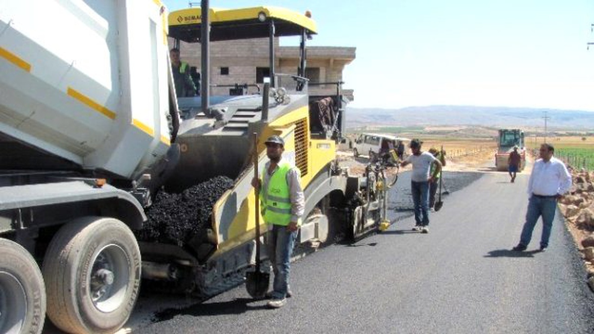 Araban-Fıstıklıdağ Grup Yolundaki 2. Etap Asfalt Çalışmalarına Başlandı