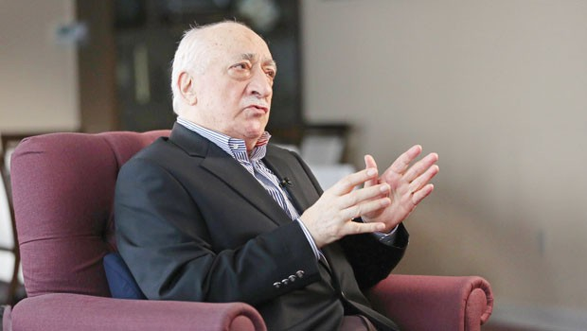 Azerbaycan\'da Fetullah Gülen\'le Röportaj Yapan Kanal Kapatıldı