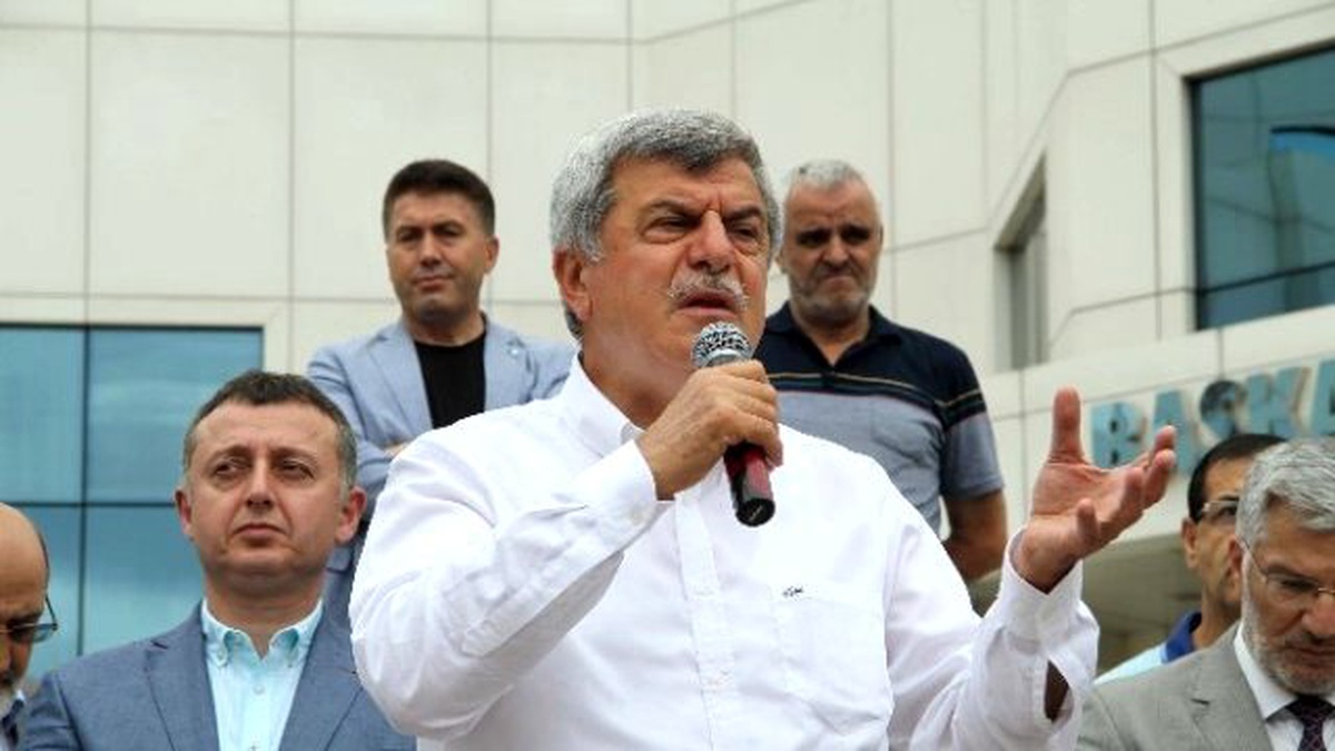 Başkan Karaosmanoğlu, "Demokrasi Nöbeti, Vatan Nöbeti Tutmaya Devam Edelim"