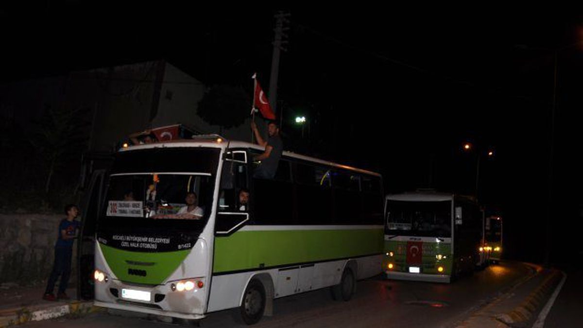 Başkan Tollu darbe girişimini kınadı