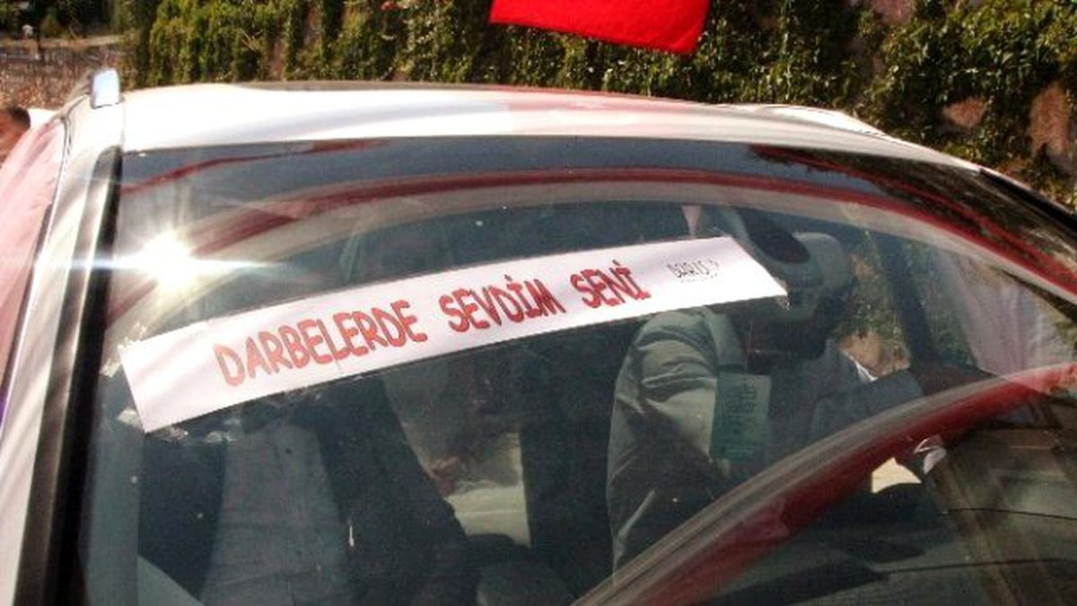 Bilecikli Genç Damat, \'Darbelerde Sevdim Seni\' Dedi