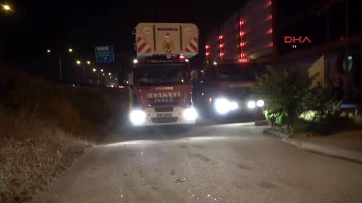 Bolu Fetöpdy\'ye Yakınlığıyla Bilinen Okula Benzin Döküp Yakma Girişimi