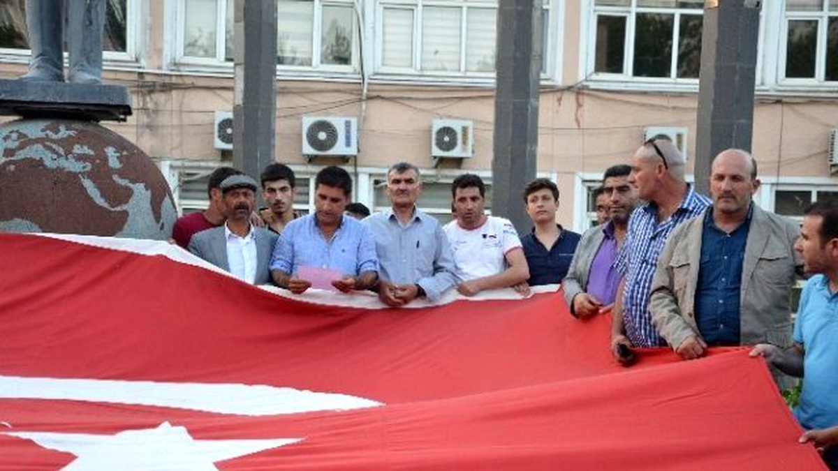 Bulanık Halkı Darbe Girişimine Karşı Meydanlarda