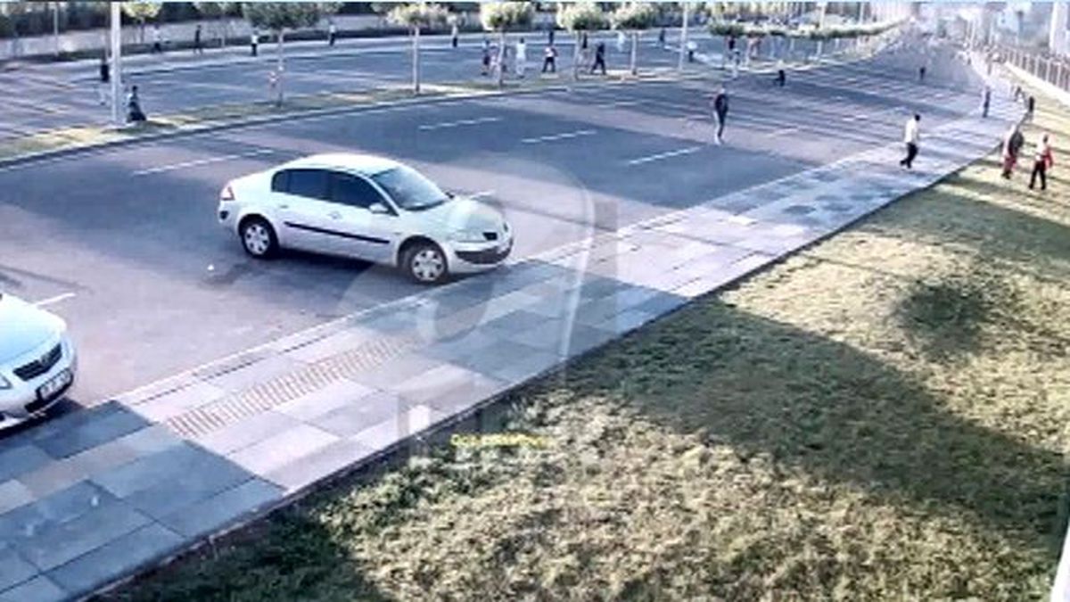 Cumhurbaşkanlığı Külliyesi'nin Önü Böyle Bombalandı!