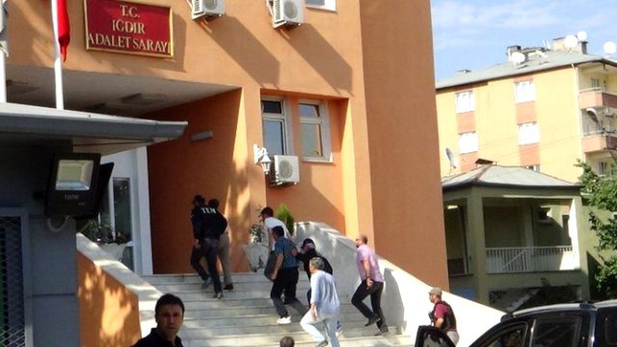 Darbeci Komutanlar Adliyede