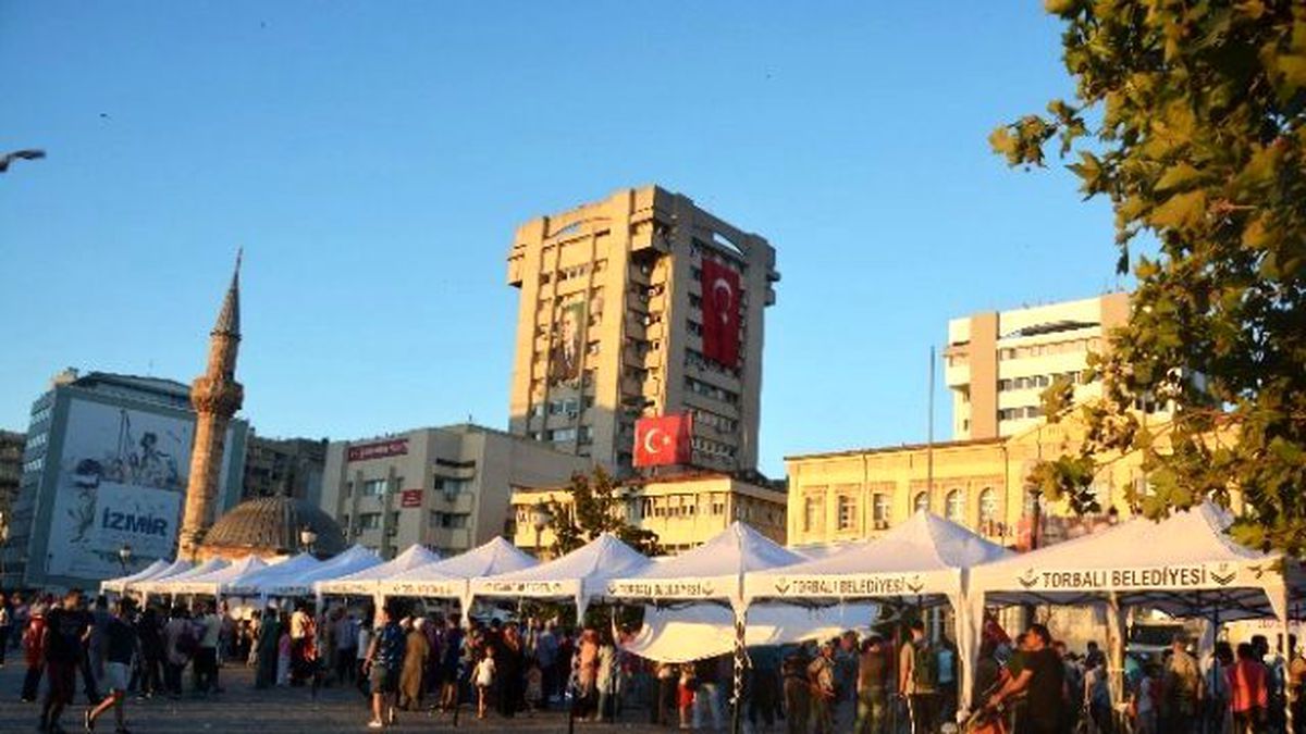 Demokrasi Nöbetçileri İçin Seferber Oldular