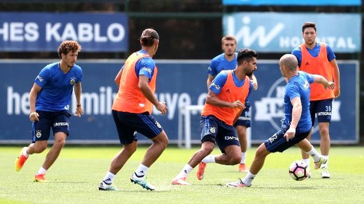 Fenerbahçe, Yeni Sezon Hazırlıklarını Sürdürüyor