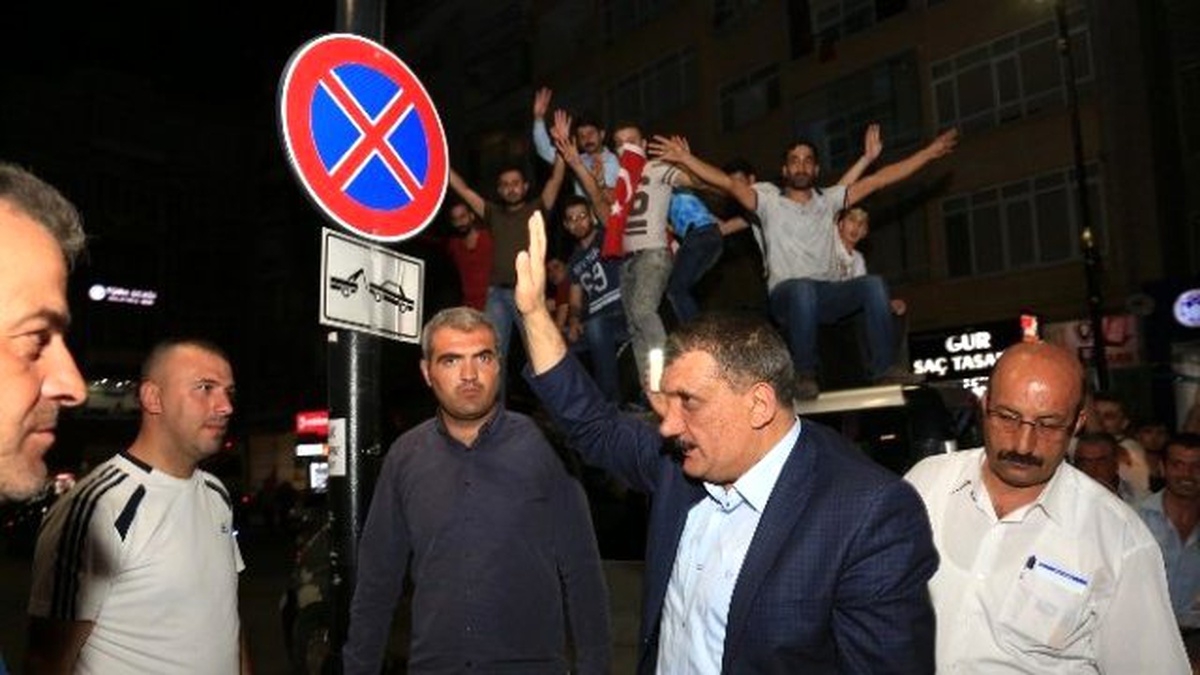 Gürkan, Vatandaşları Provokatörlere Karşı Uyardı