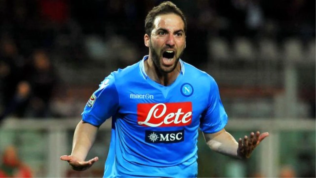 Juventus, Gonzalo Higuain\'i 94.5 Milyon Euro\'ya Transfer Ediyor