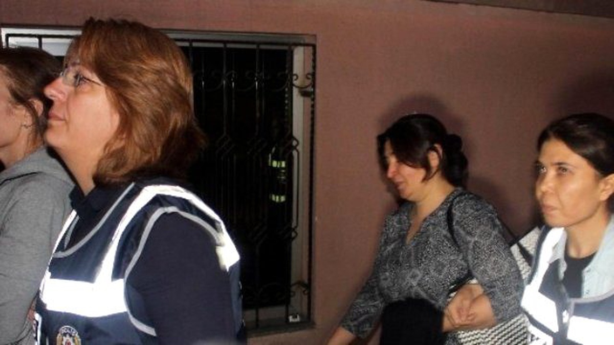 Kayseri\'de 29 Hakim ve Savcı Tutuklandı