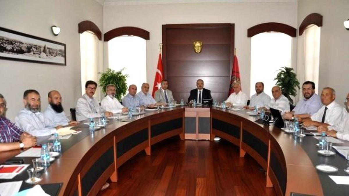 Konya\'da Stk\'lar Darbe Girişimini Lanetledi