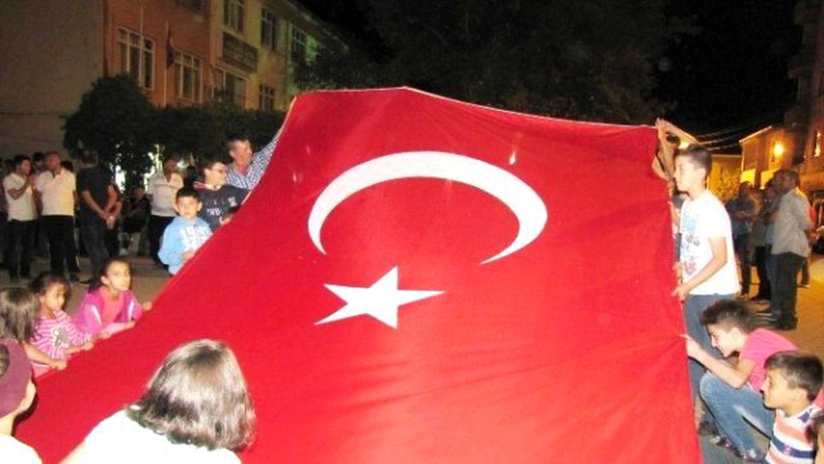 Miniklerin Bayrak Sevgisi